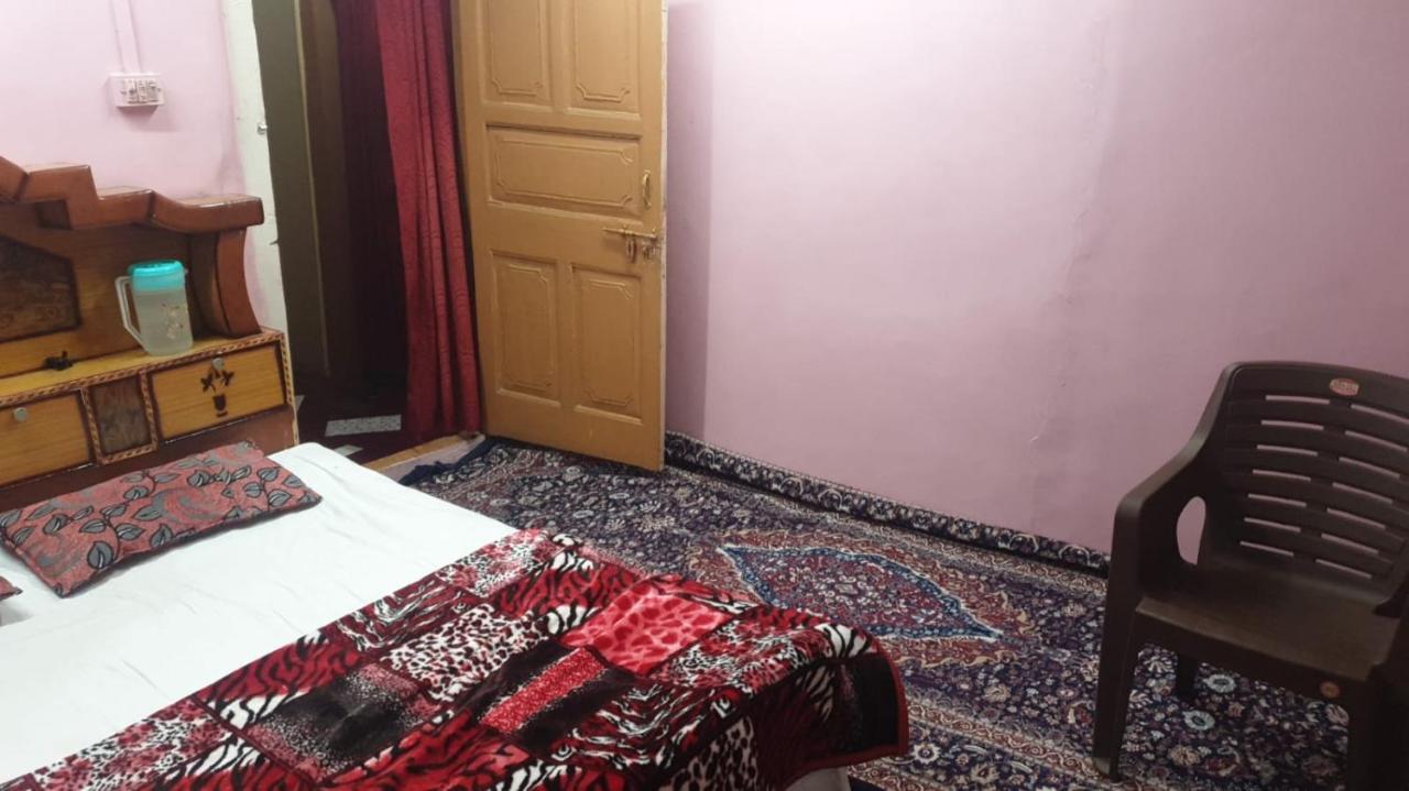 Lake Boulevard Guest House Srīnagar Exterior foto
