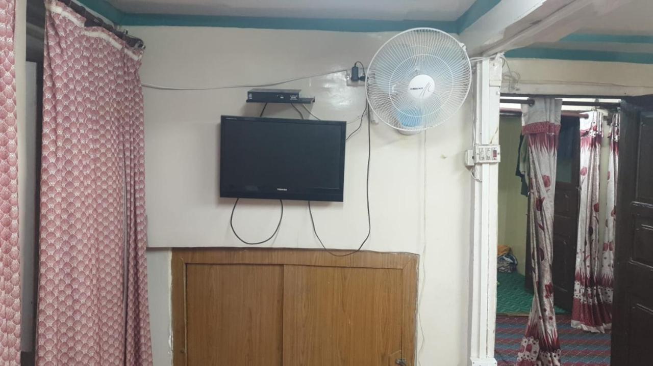 Lake Boulevard Guest House Srīnagar Exterior foto